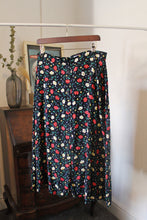 Load image into Gallery viewer, Floral Skirt
