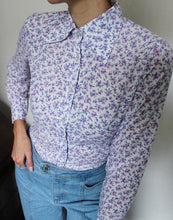 Load image into Gallery viewer, Ditsy Print 70&#39;s Shirt
