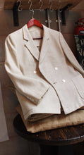 Load image into Gallery viewer, Burberry Linen Blazer

