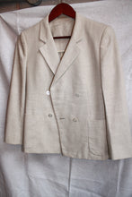 Load image into Gallery viewer, Burberry Linen Blazer
