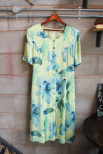 Load image into Gallery viewer, Floral Chiffon Midi Dress
