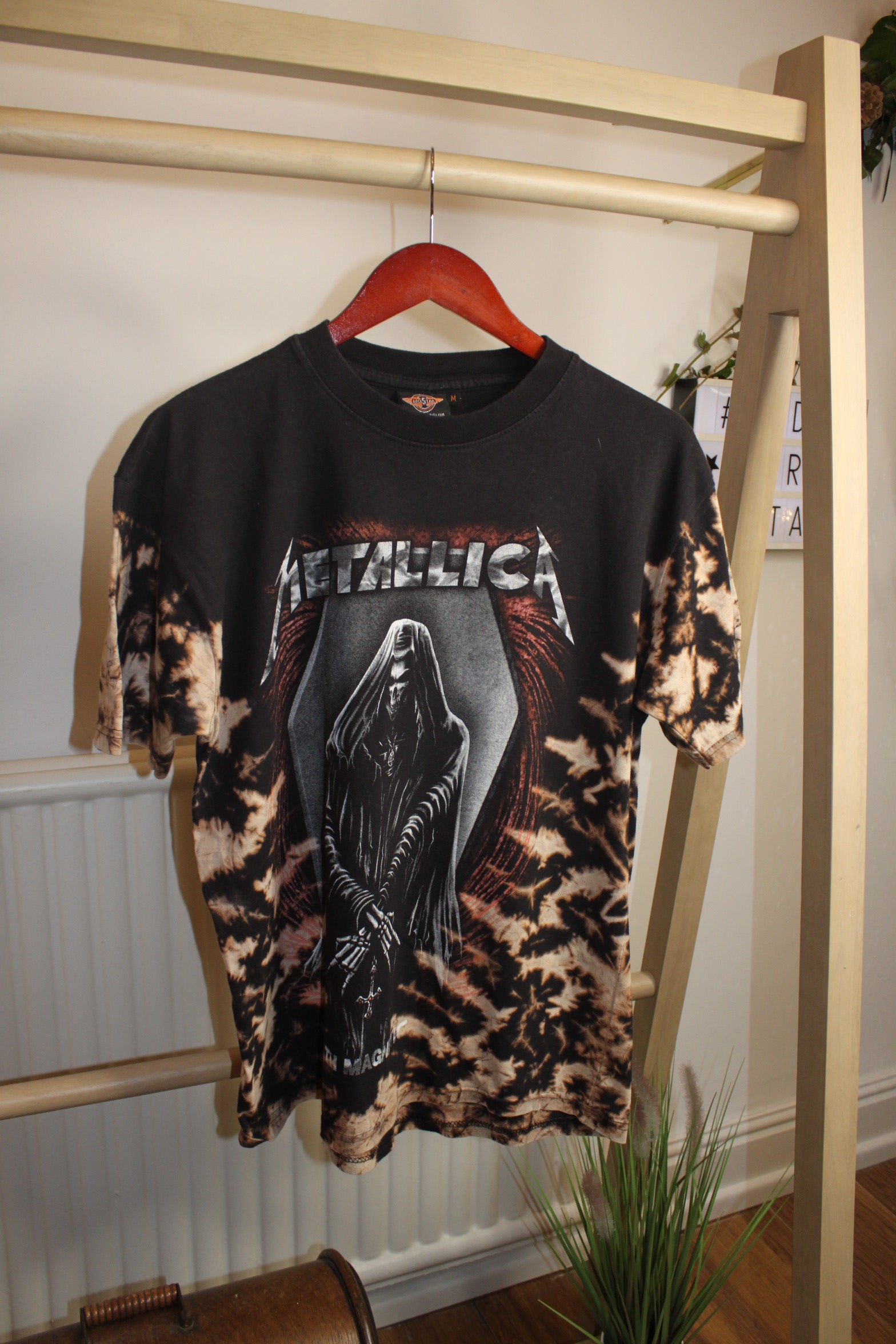 Metallica tie hotsell dye t shirt